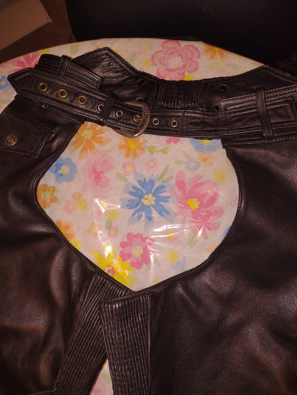 Harley-Davidson Black Leather Motorcycle Chaps with Belt Buckle - Picture 5 of 11